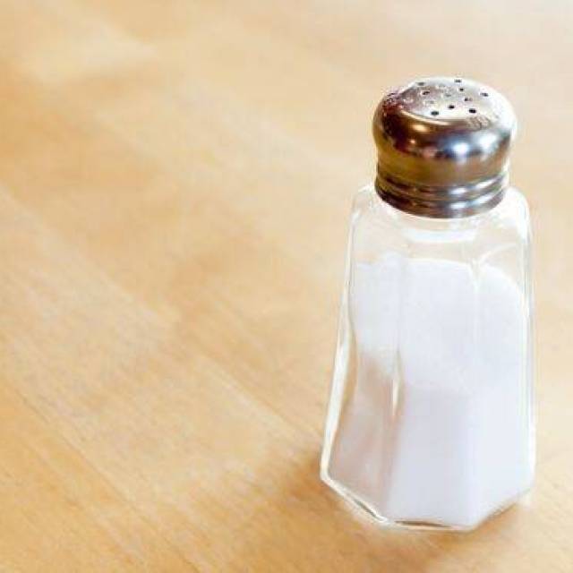 Inne korzyści z dodania odrobiny soli do swojej diety